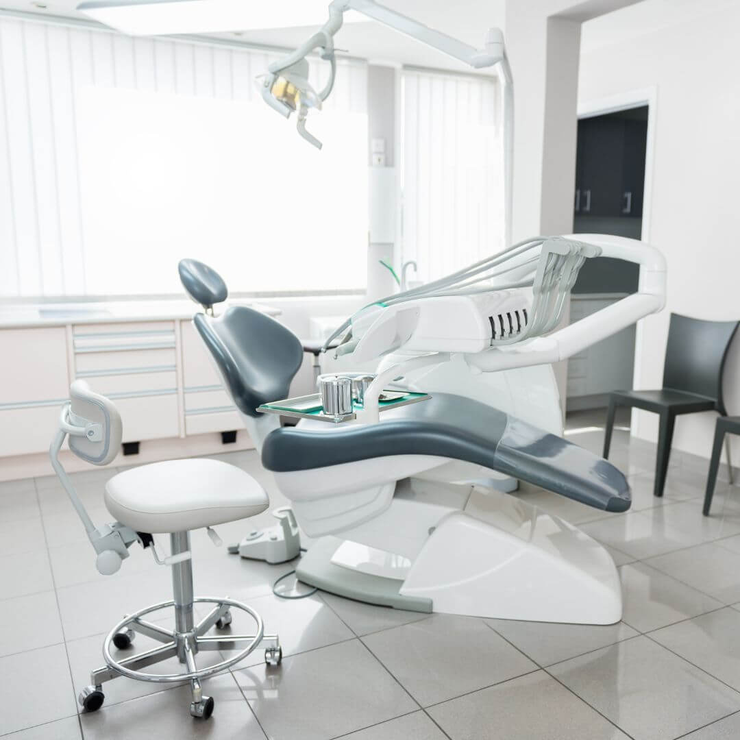 image of a clean dentist office