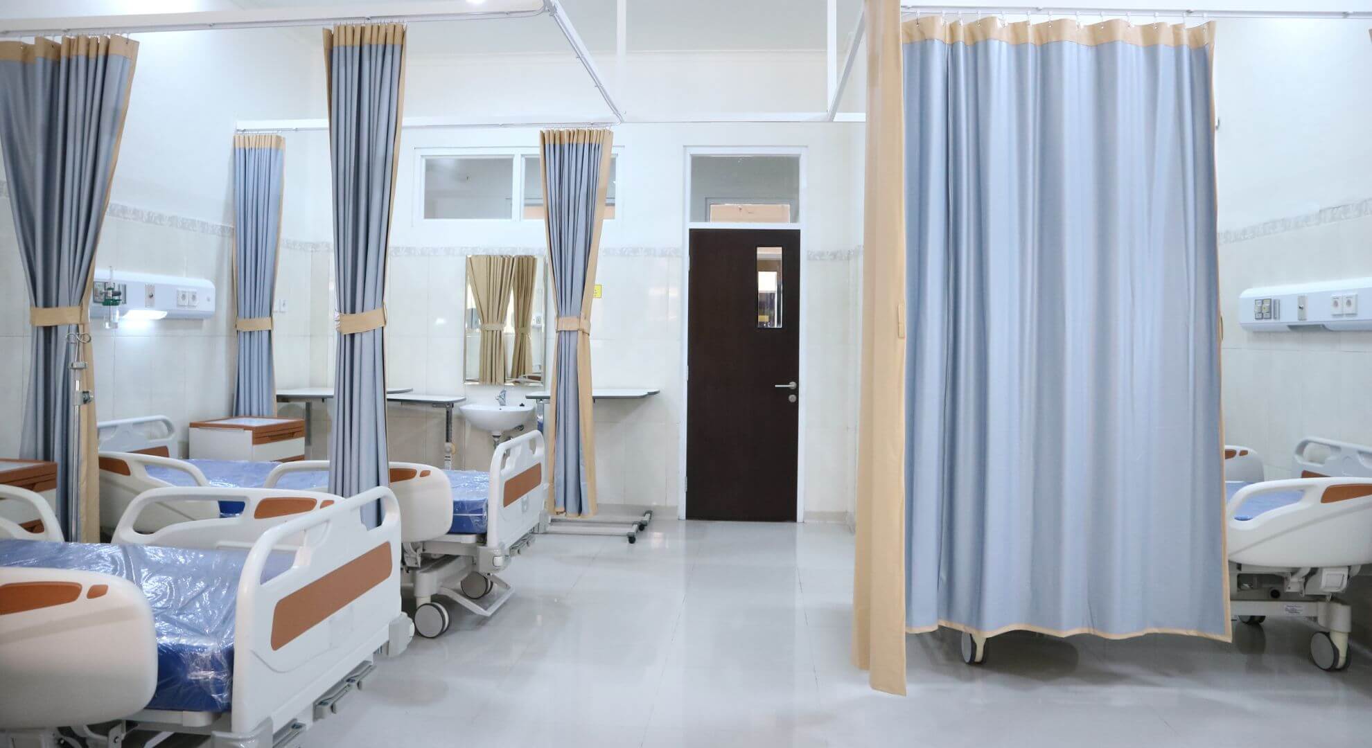 Why Specialized Cleaning is Crucial for Medical Facilities